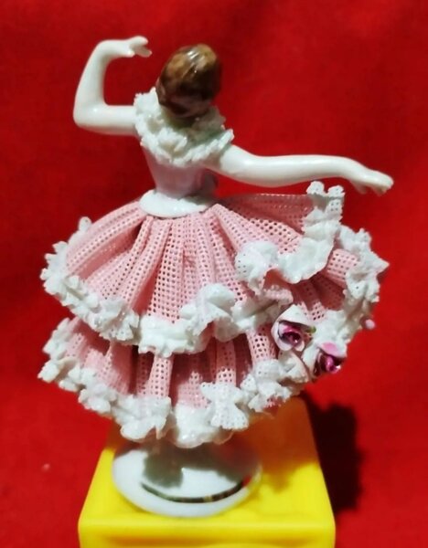 Balerina de epoca din portelan Volkstedt